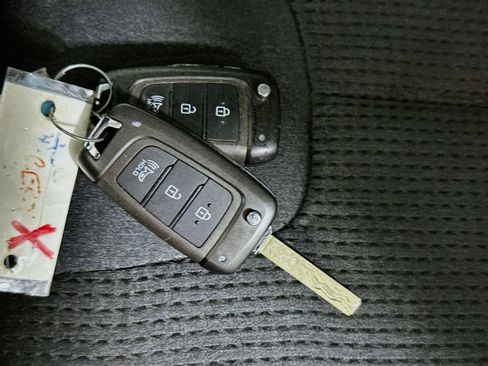 Certified 2023 Hyundai Santa Fe SE AWD/4WD image 32