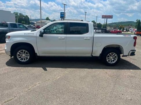 Used 2023 Chevrolet Silverado 1500 LT AWD/4WD image 3