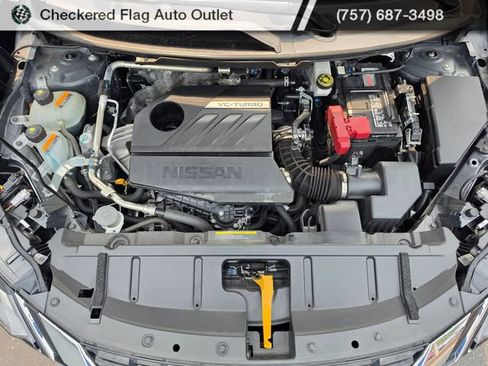 Used 2023 Nissan Rogue S FWD image 15