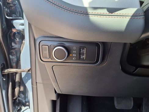 New 2026 Ford Explorer Active RWD image 17