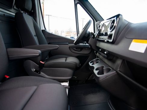 New 2026 Mercedes-Benz Sprinter 4500 image 15