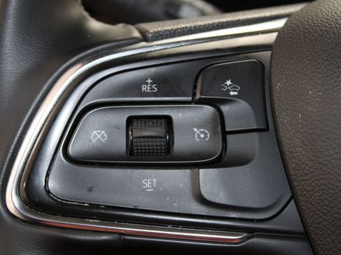 Used 2025 Buick Encore GX Preferred AWD/4WD image 39