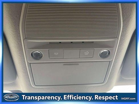 Certified 2025 Nissan Kicks SR image 31