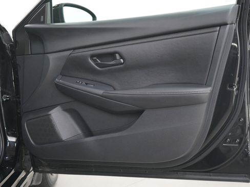 Used 2025 Nissan Sentra S FWD image 9