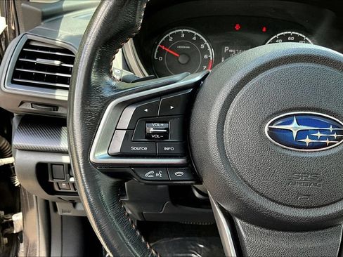 Used 2019 Subaru Crosstrek 2.0i Premium w/ Moonroof Package AWD/4WD image 12
