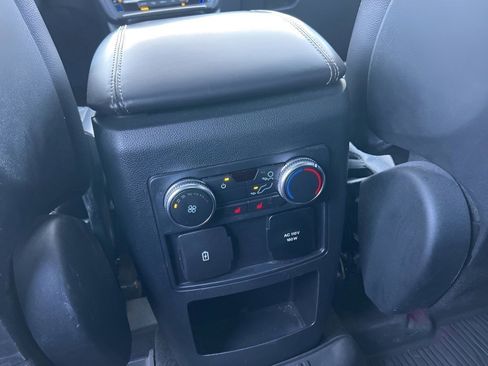 Used 2020 Ford Explorer Limited w/ Class III Trailer Tow Package image 18