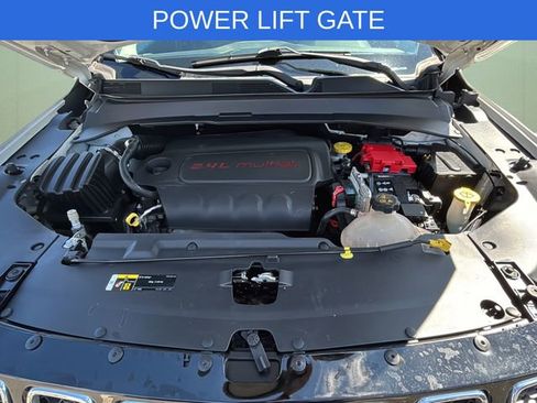 Used 2019 Jeep Compass Latitude w/ Popular Equipment Group image 12