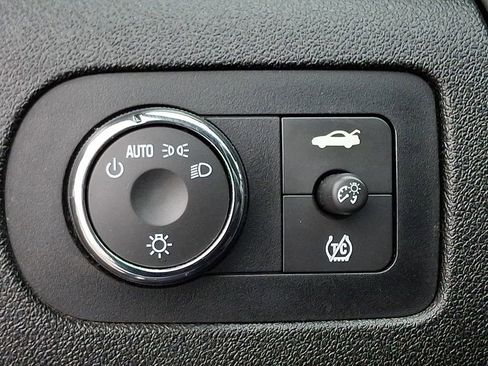 Used 2011 Chevrolet Impala LS image 24