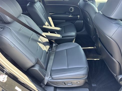 Used 2026 Hyundai Palisade Calligraphy image 15