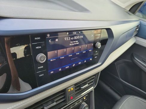 Used 2024 Volkswagen Taos SE image 20