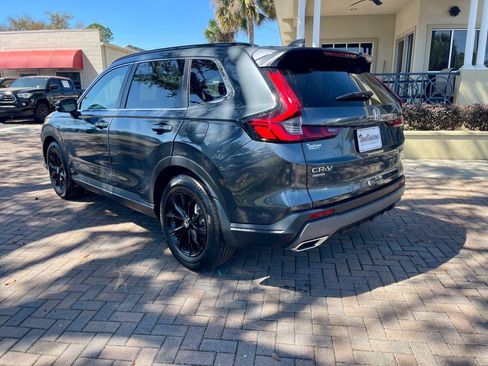 Used 2025 Honda CR-V Sport image 3