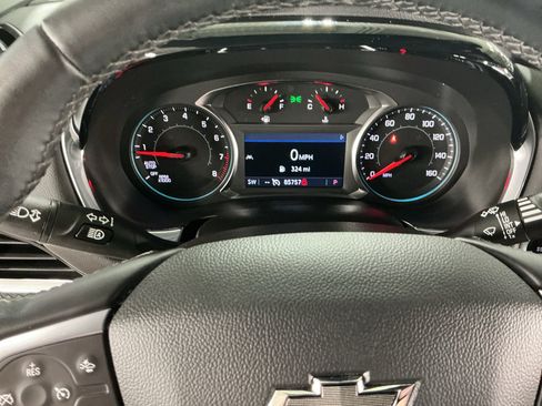 Used 2023 Chevrolet Traverse LT FWD image 10