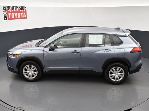 Used 2023 Toyota Corolla Cross L AWD/4WD image 18
