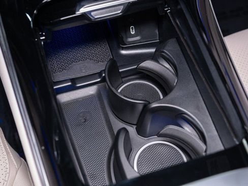 Certified 2026 Mercedes-Benz GLC 300 image 23