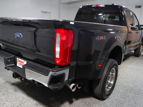 Used 2023 Ford F350 XLT AWD/4WD image 7