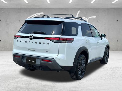 New 2026 Nissan Pathfinder SL w/ SL Premium Package FWD image 17