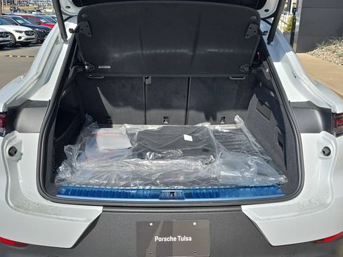 New 2026 Porsche Cayenne Coupe AWD/4WD image 24