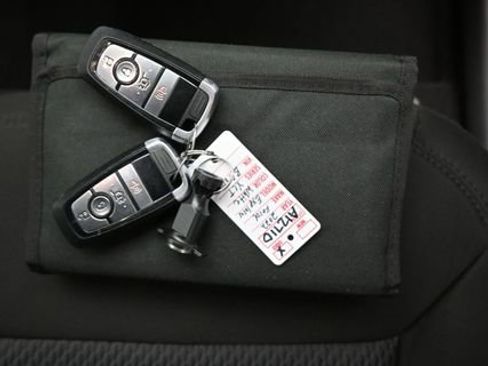 Used 2022 Ford Explorer XLT w/ Class IV Trailer Tow Package image 12