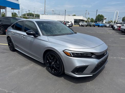 Used 2024 Honda Civic Sport image 8