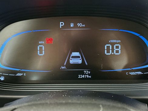 Used 2023 Hyundai Venue SEL image 19