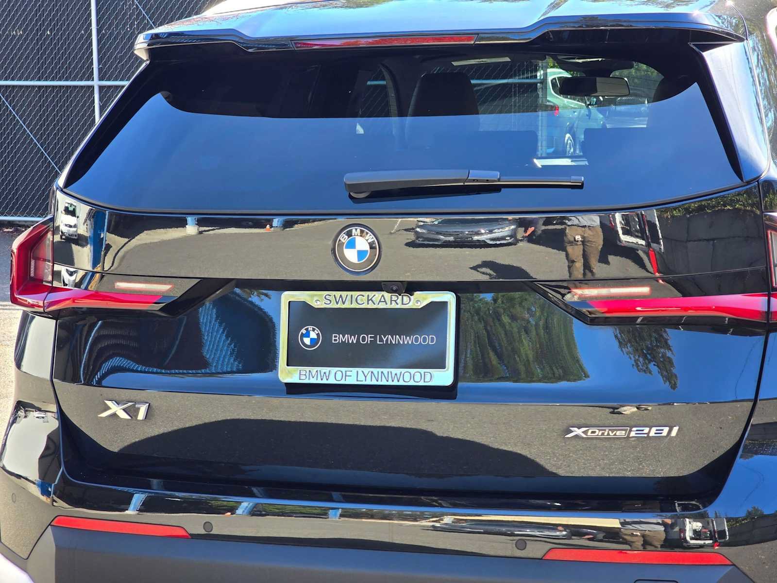 Used 2023 BMW X1 xDrive28i AWD/4WD image 13