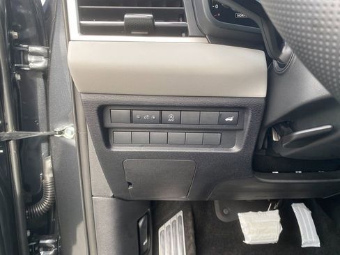 New 2026 Mitsubishi Outlander SEL image 14