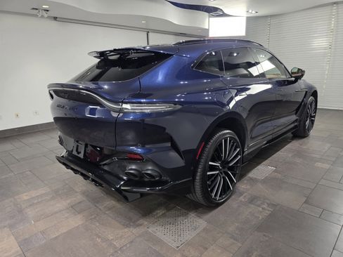 Used 2025 Aston Martin DBX 707 image 25