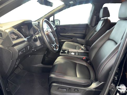 Used 2023 Honda Odyssey Sport image 9
