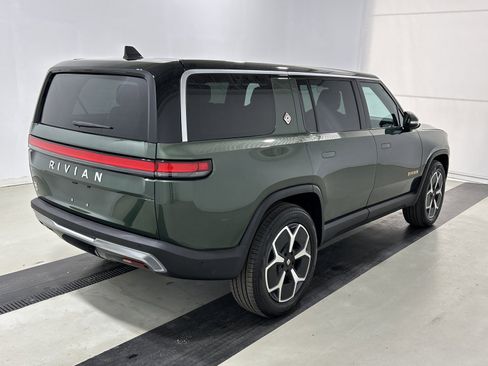 Used 2023 Rivian R1S Adventure image 5