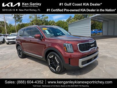 Certified 2023 Kia Telluride EX w/ EX Captain's Chair Package
