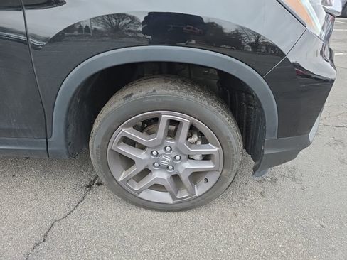 Used 2023 Honda Passport EX-L image 9