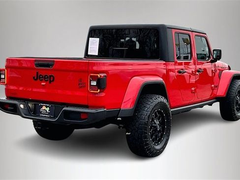 Used 2024 Jeep Gladiator Sport image 5