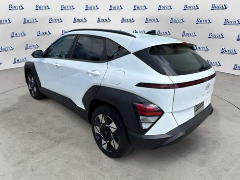 Used 2025 Hyundai Kona SEL FWD image 5