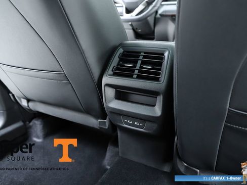 Used 2025 Volkswagen Tiguan SE R-Line image 74