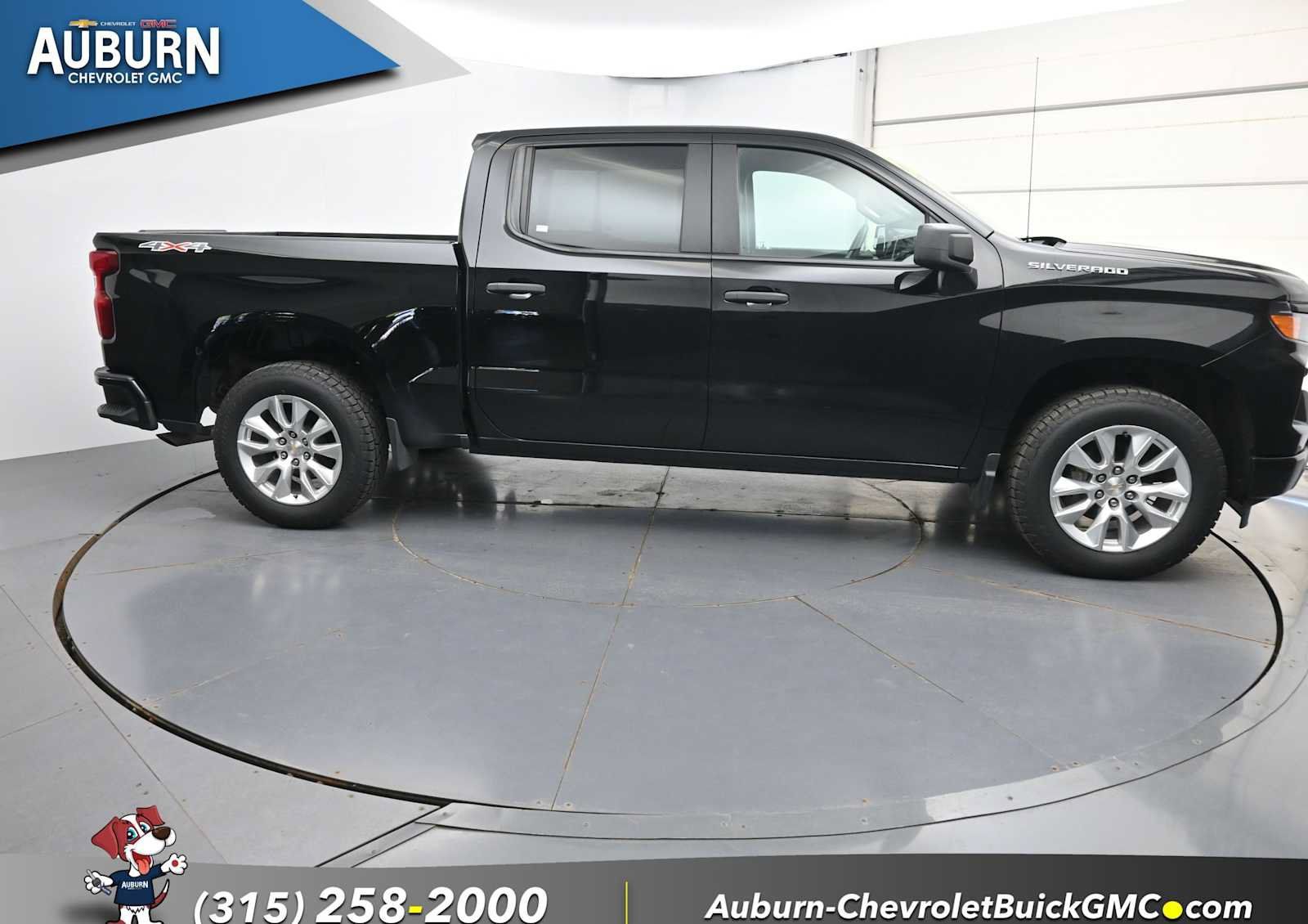 Used 2023 Chevrolet Silverado 1500 Custom AWD/4WD image 16