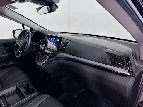 Used 2024 Honda Odyssey Touring image 38