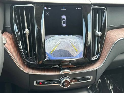 Certified 2023 Volvo XC60 B5 Ultimate w/ Climate Package AWD/4WD image 24