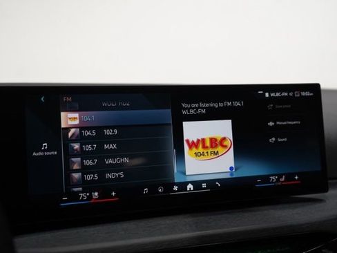 Used 2025 BMW 330i xDrive Sedan w/ M Sport Package image 25