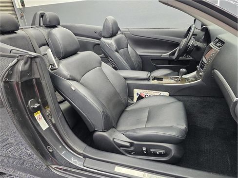 Used 2011 Lexus IS 250C image 15