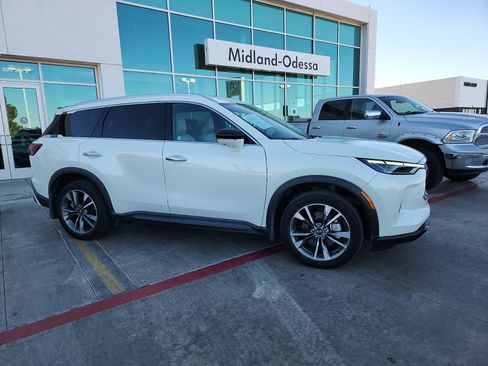 Used 2023 INFINITI QX60 Luxe w/ Cargo Package image 8