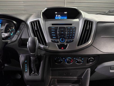 Used 2018 Ford Transit 350 XLT image 27