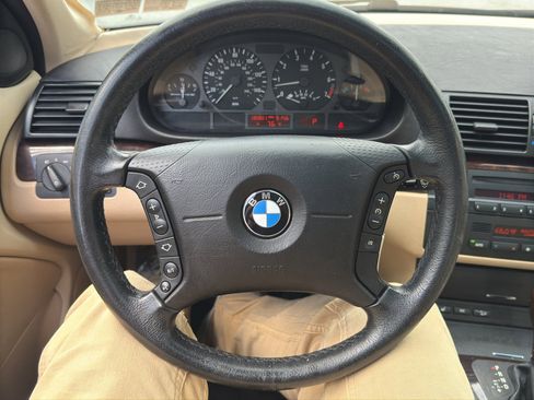 Used 2003 BMW 325xi Sedan AWD/4WD image 12