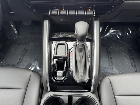 New 2026 GMC Canyon Elevation w/ Convenience Package image 24