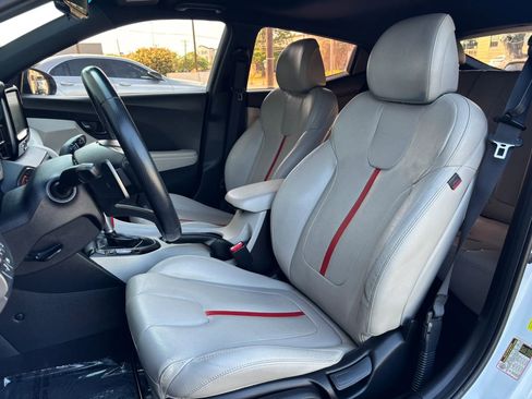 Used 2019 Hyundai Veloster Turbo Ultimate image 17