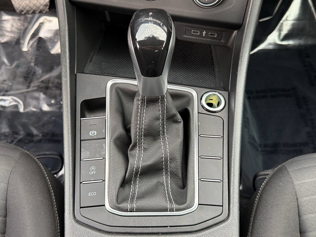 Used 2022 Volkswagen Jetta S FWD image 18