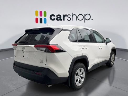 Used 2023 Toyota RAV4 LE AWD/4WD image 5