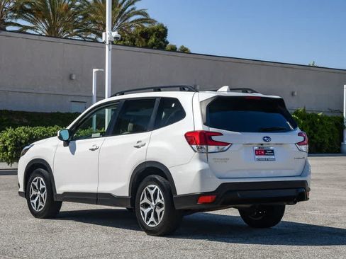 Used 2023 Subaru Forester Premium AWD/4WD image 7