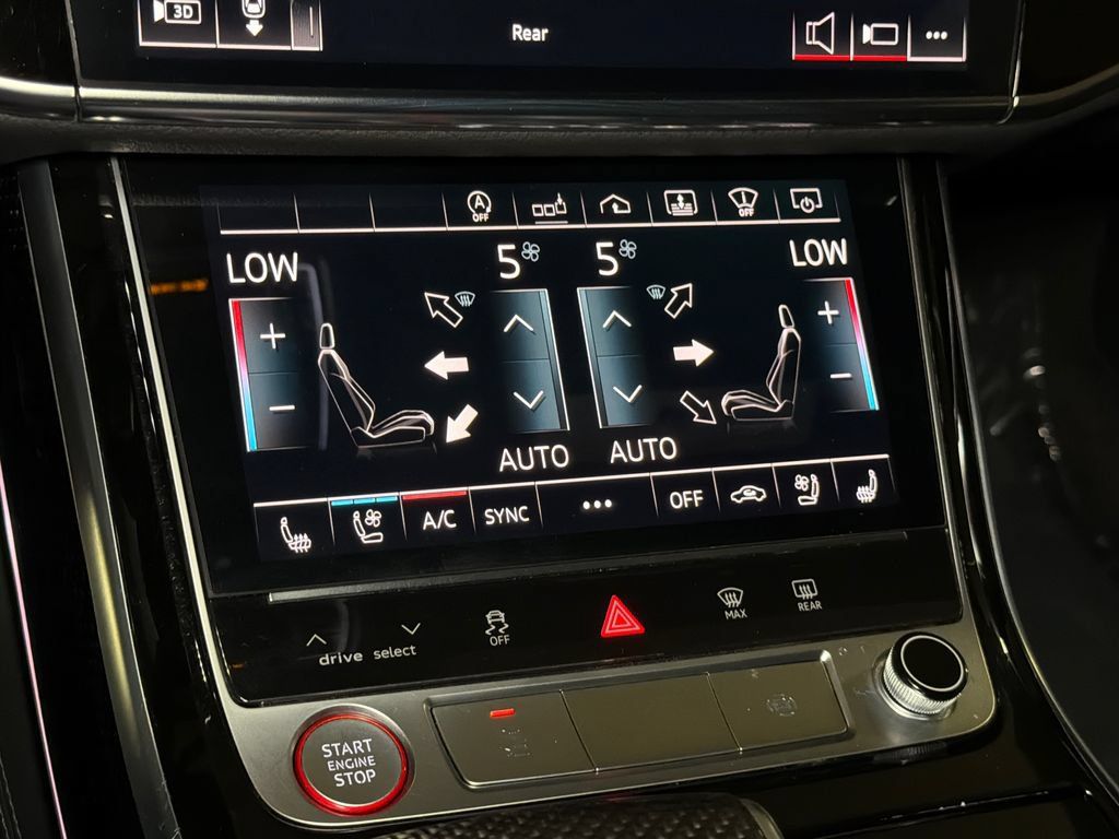 Used 2020 Audi S8 L w/ S8 Executive Package AWD/4WD image 30