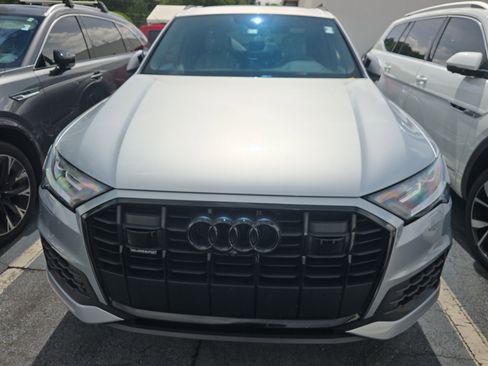 Used 2021 Audi Q7 3.0T Premium Plus AWD/4WD image 2
