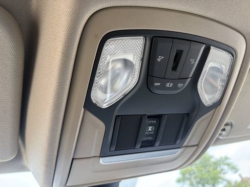 Used 2020 RAM 1500 Big Horn AWD/4WD image 54